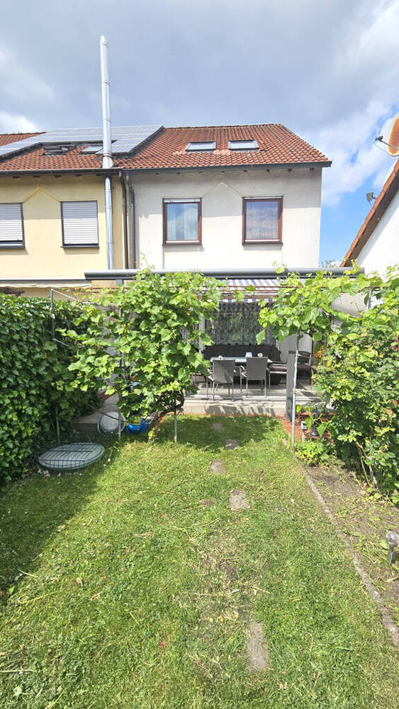 * Ideal für Familien: Reiheneckhaus mit viel Platz *
