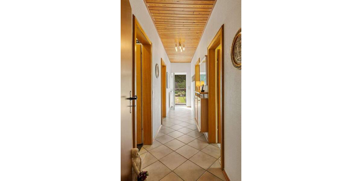 Bungalow Dormagen Hackenbroich - 8 Zimmer, 239 m&sup2;, 549.000&euro; | Angebot:26230626