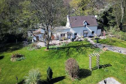 Grundstück zu verkaufen in Leichlingen 1.100.000 € 2489 m² zimmer