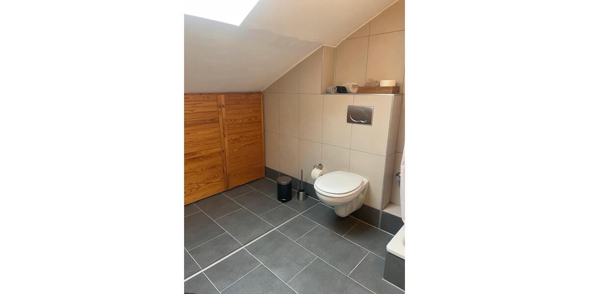 Dachgeschoßwohnung Bonn Beuel-Mitte - 2 Zimmer, 45 m&sup2;, 830&euro; | Angebot:25448292