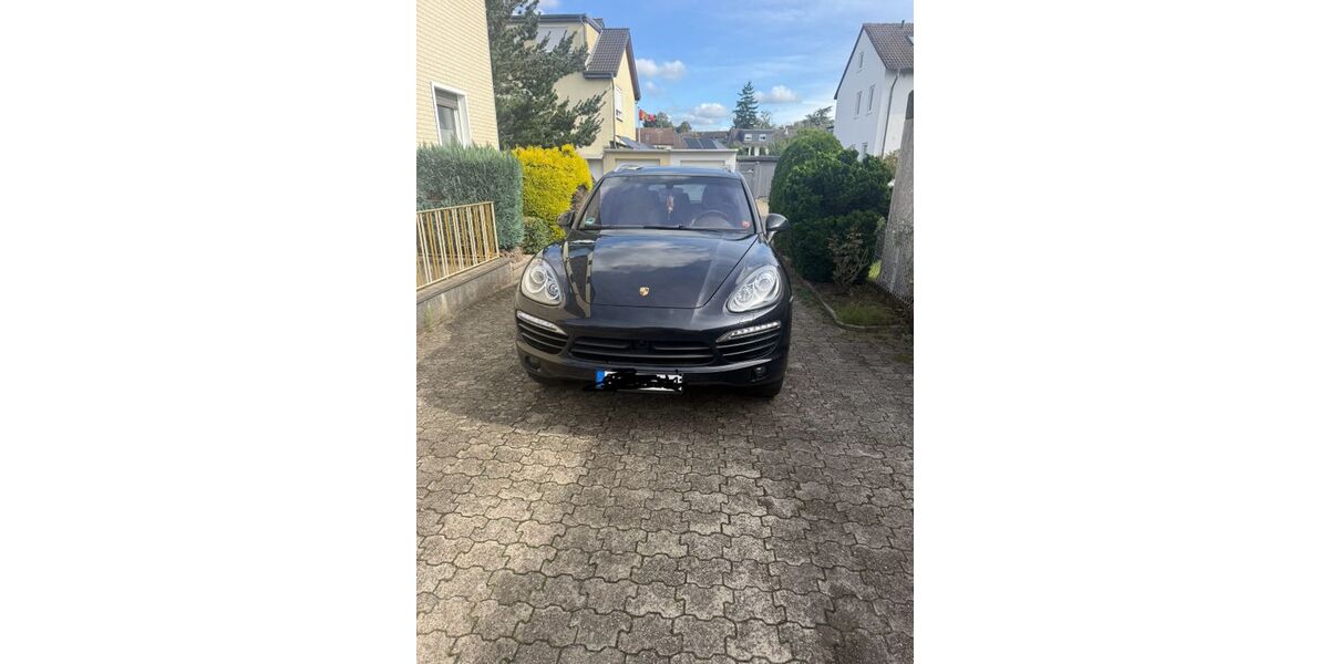 Porsche Cayenne 200.000 km 21.400 &euro; Leverkusen 51375