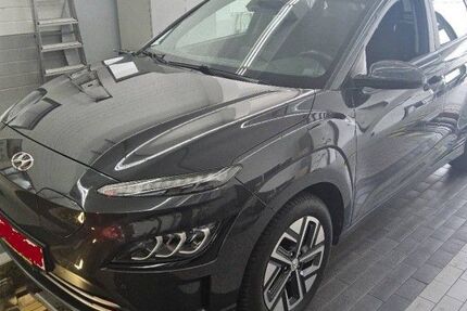 Hyundai KONA 48.289 km 19.000 &euro; Hennef 53773