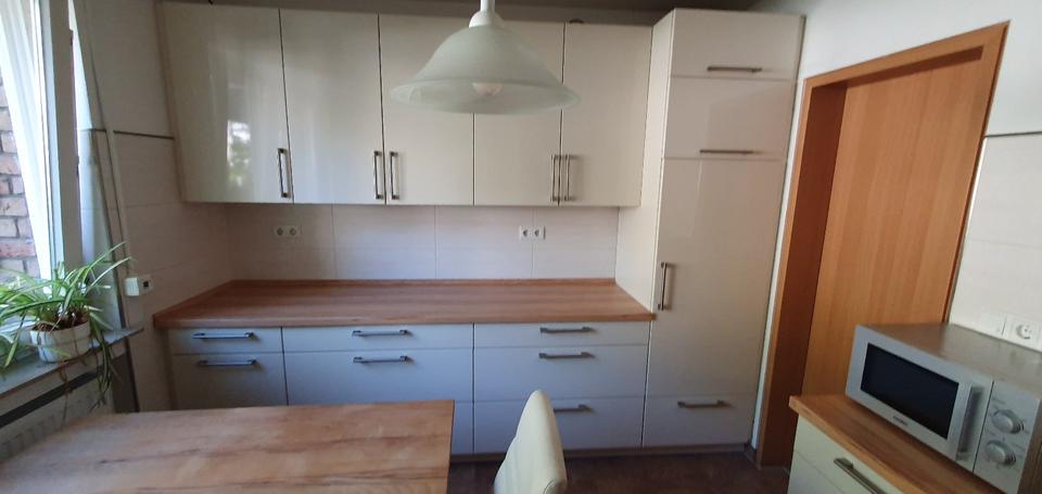 Reihenendhaus in ruhiger Lage und 6 Zimmern Provisionsfrei zimmer