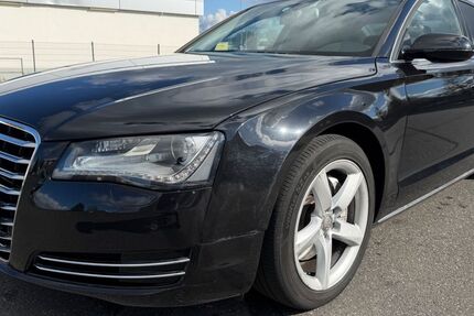 Audi A8 129.000 km 12.990 &euro; Weilerswist 53919