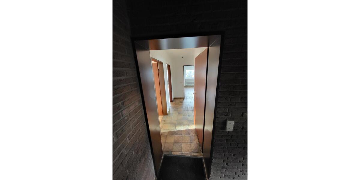 Dachgeschoßwohnung Euskirchen Dom-Esch - 2 Zimmer, 71 m&sup2;, 750&euro; | Angebot:24982474