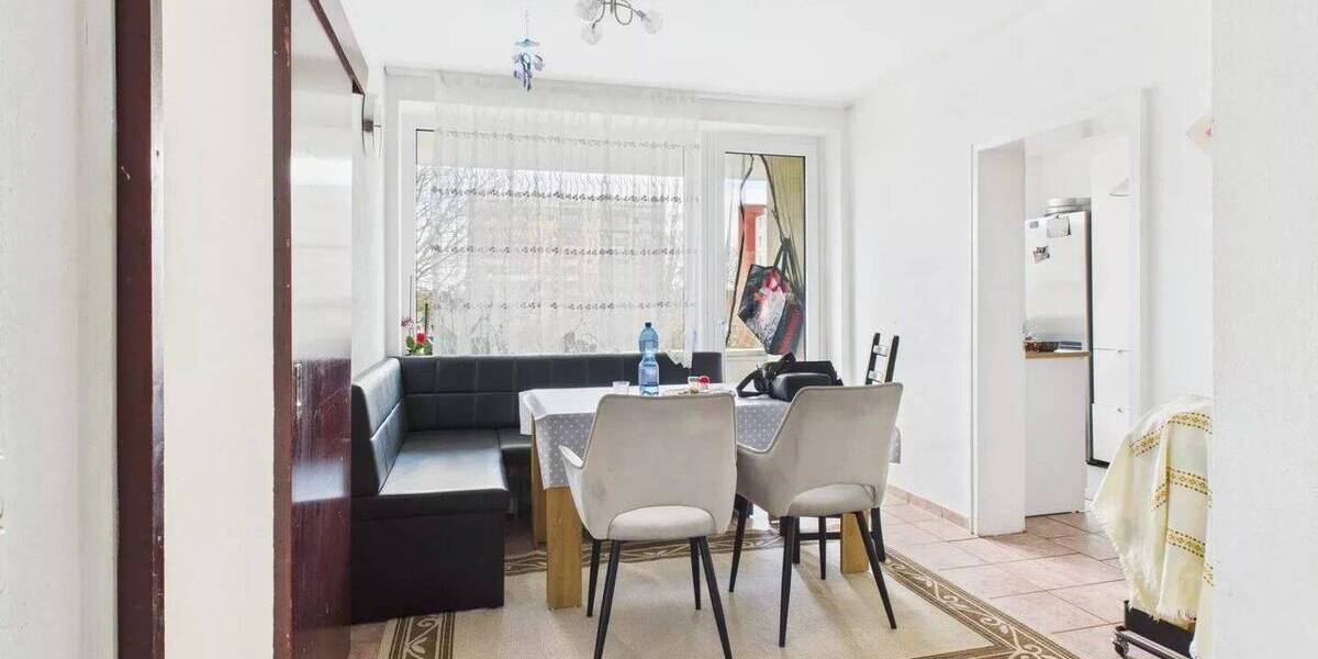 Etagenwohnung Köln Pesch - 4 Zimmer, 92 m&sup2;, 260.000&euro; | Angebot:26868717
