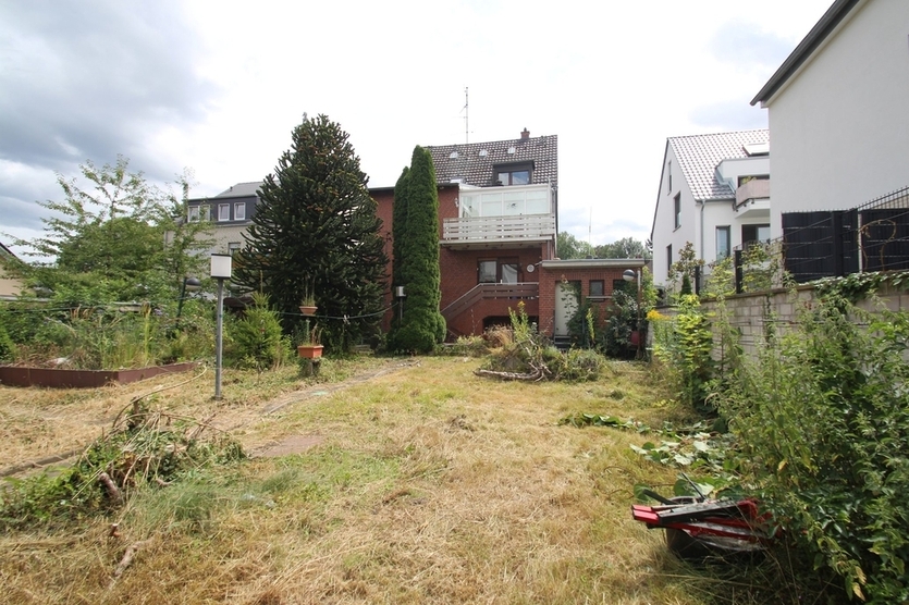 Stilvoll wohnen auf zwei Etagen – Maisonette-Wohnung mit 6 Zimmern, 2 Balkonen und Wintergarten in Hürth-Gleuel!