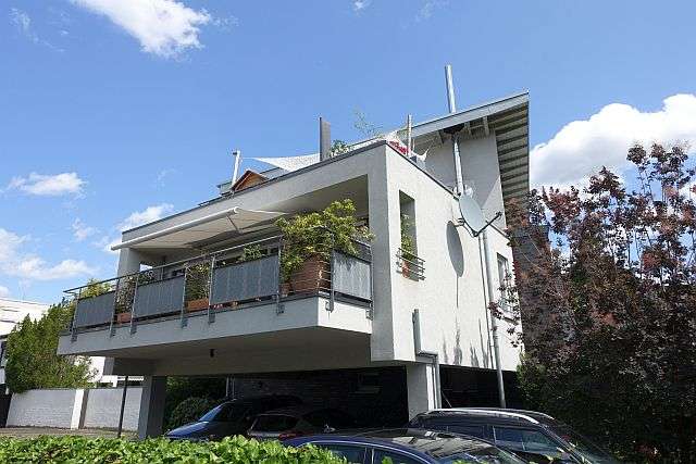 Wohnung zum Kaufen in Köln Poll 535.000 € 101 m²