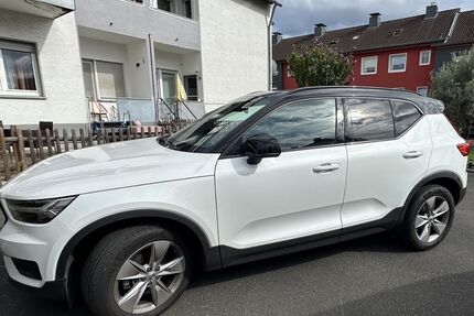 Volvo XC40 74.000 km 24.099 &euro; Köln 51147