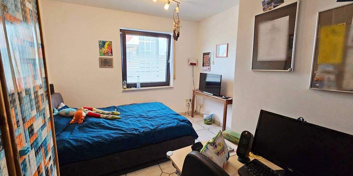 Mehrfamilienhaus, Wohnhaus Leverkusen / Lützenkirchen Quettingen - 8 Zimmer, 234 m&sup2;, 649.000&euro; | Angebot:24517355