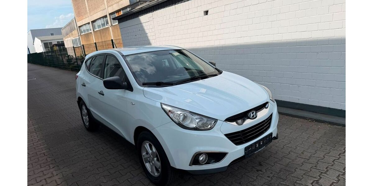 Hyundai ix35 172.545 km 6.490 &euro; Hilden 40721