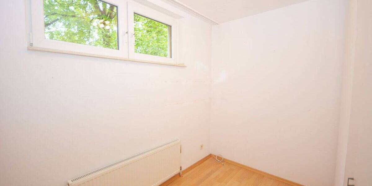 Etagenwohnung Köln Lövenich - 4 Zimmer, 90 m&sup2;, 349.000&euro; | Angebot:26817350