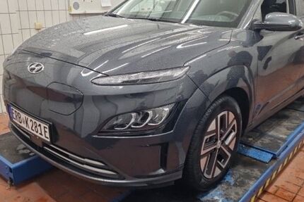 Hyundai KONA 16.320 km 18.900 &euro; Hennef 53773