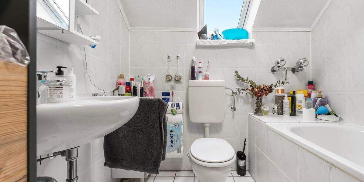 Mehrfamilienhaus, Wohnhaus Odenthal Hüttchen - 8 Zimmer, 251 m&sup2;, 399.000&euro; | Angebot:25387766