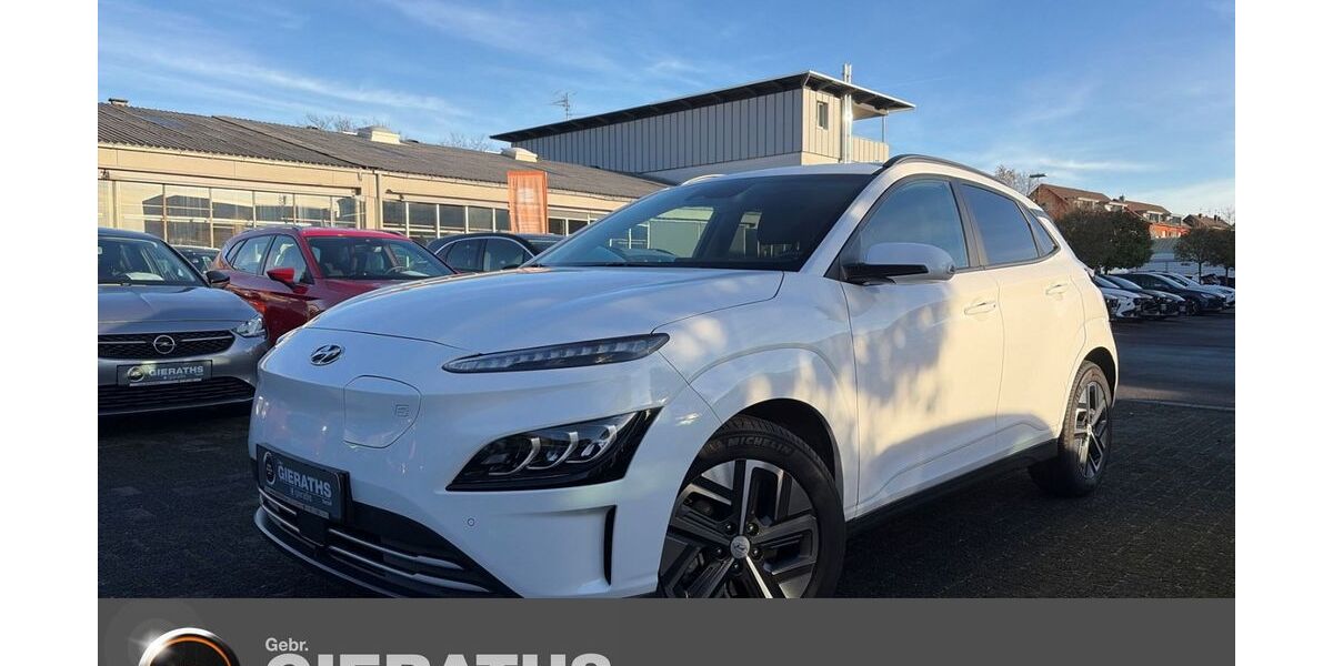 Hyundai KONA 32.386 km 24.590 &euro; Bergisch Gladbach 51429