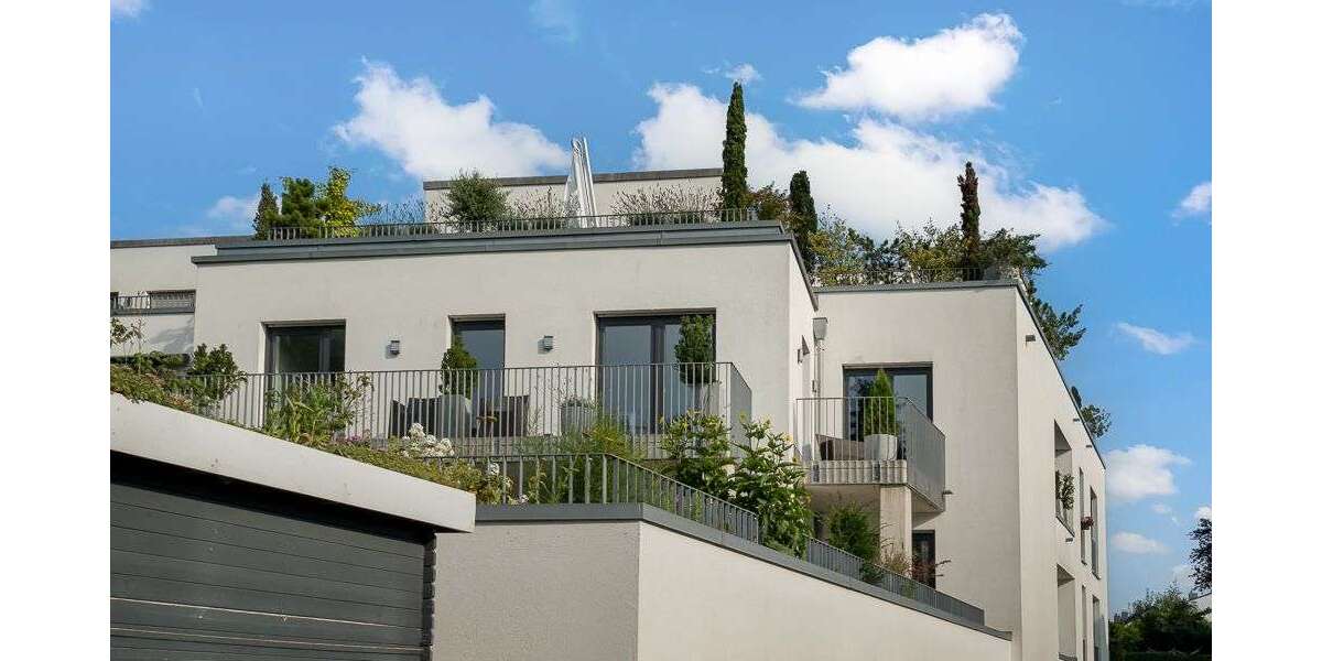 Haus zum Kaufen in Bergisch Gladbach 1.699.000 € 256 m² 6 zimmer