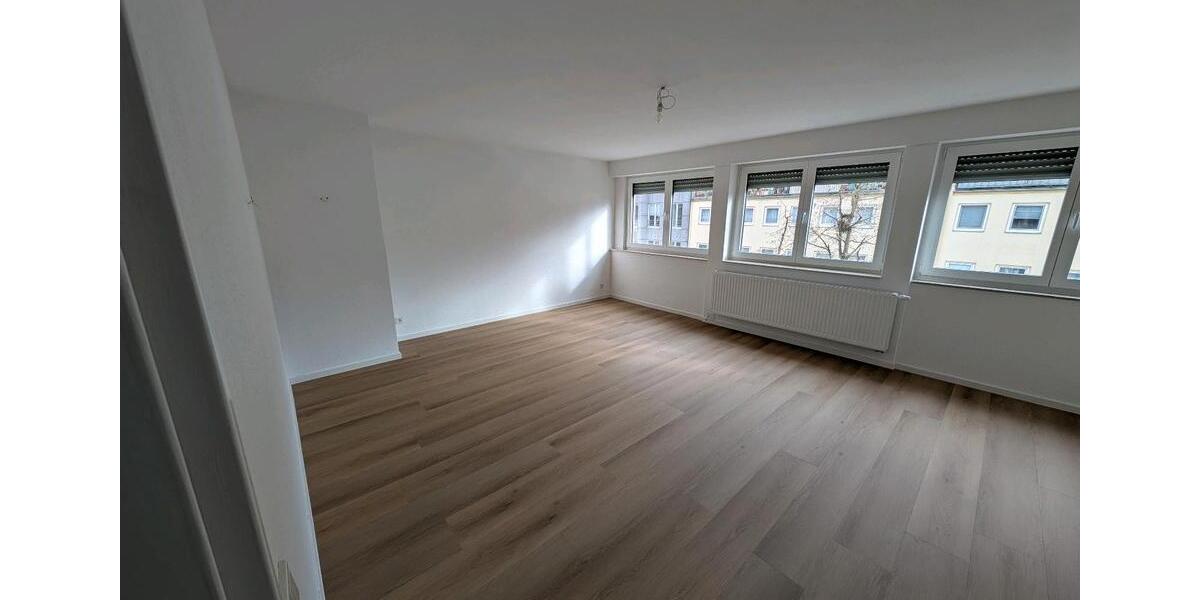 Etagenwohnung Bergheim - 2 Zimmer, 75 m&sup2;, 825&euro; | Angebot:25284236