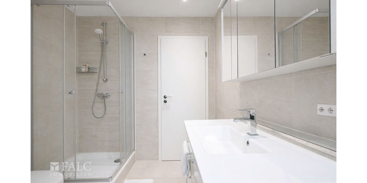 Einfamilienhaus Köln Esch/Auweiler - 8 Zimmer, 288 m&sup2;, 1.099.000&euro; | Angebot:24874472