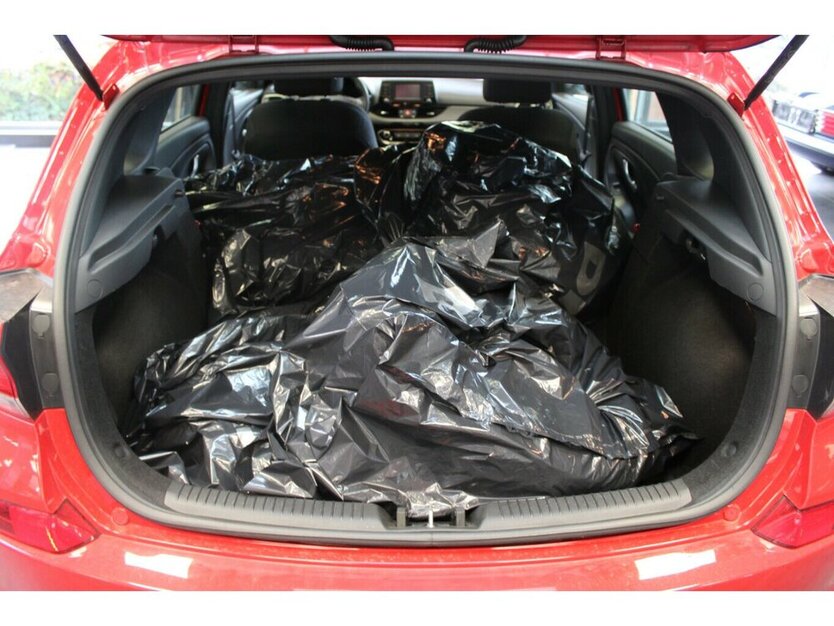 Hyundai i30 1.4 Trend 104.895 km 9.980 € Euskirchen 53881