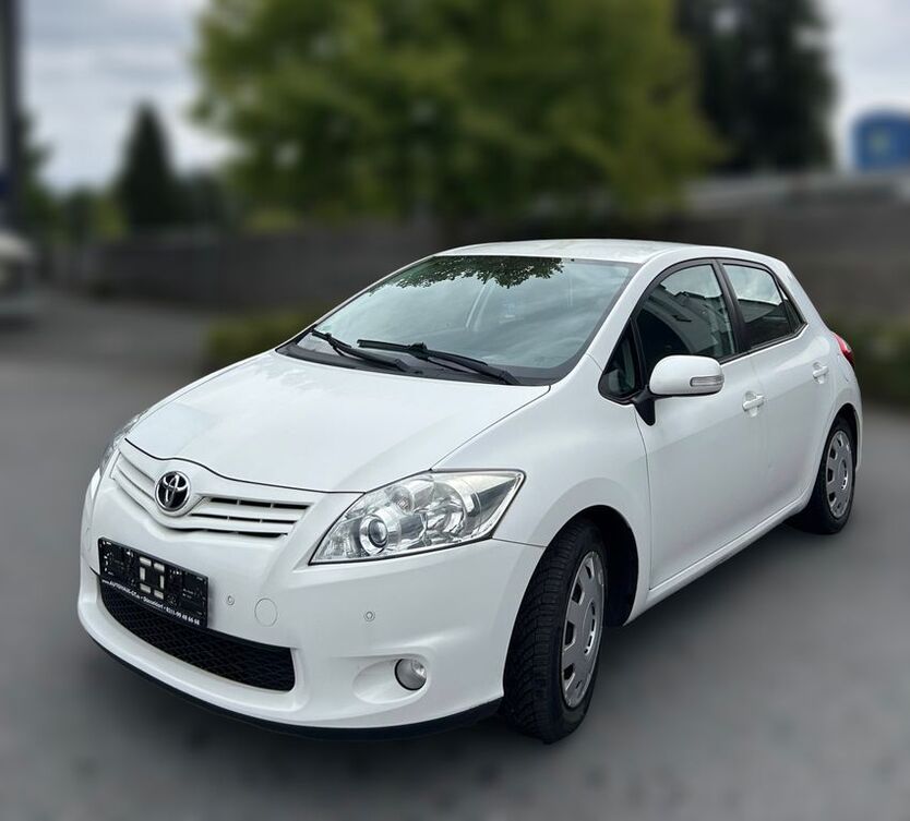 Toyota Auris 96.169 km 8.000 € Solingen 42655