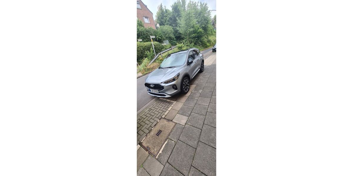 Ford Kuga 8.000 km 40.200 &euro; Köln 50829