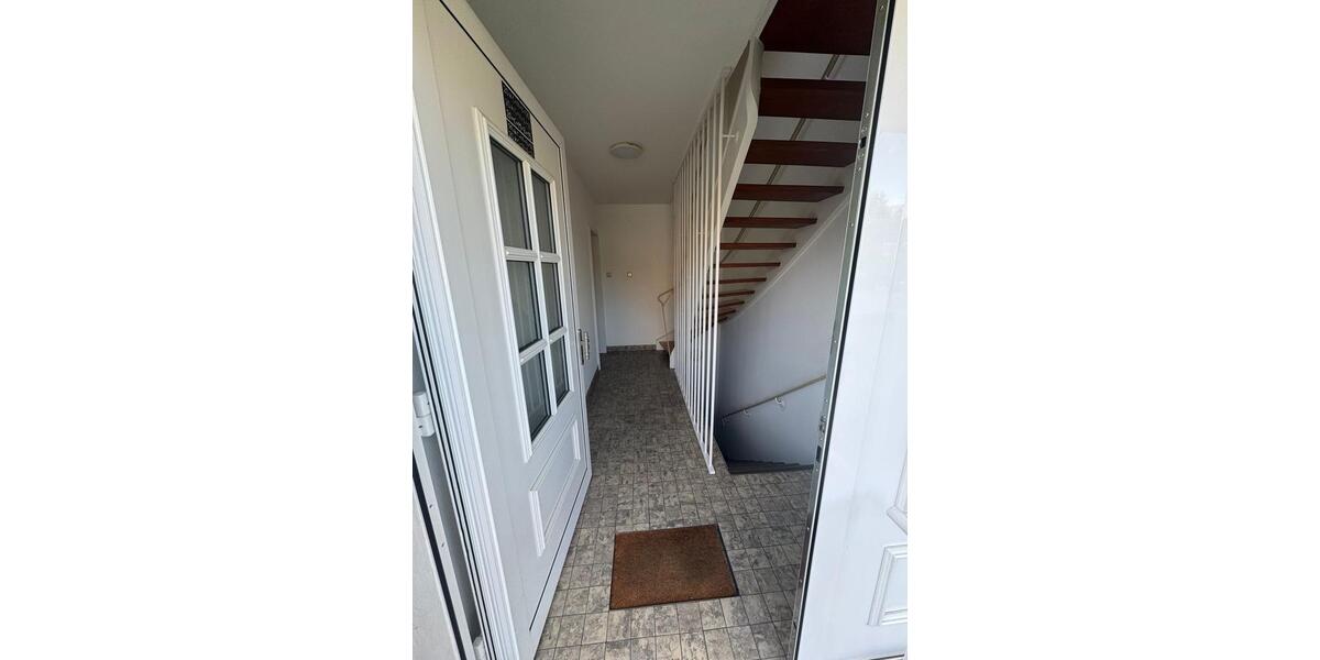 Etagenwohnung Bonn Auerberg - 3 Zimmer, 72 m&sup2;, 1.400&euro; | Angebot:26347754