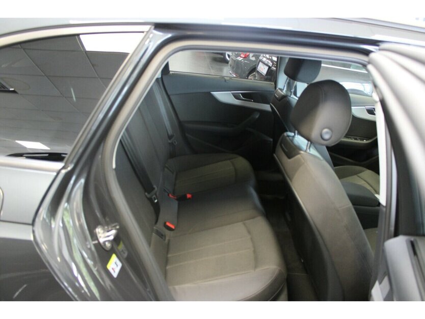 Audi A4 Avant 40 TFSI S TRONIC 67.560 km 24.980 € Euskirchen 53881