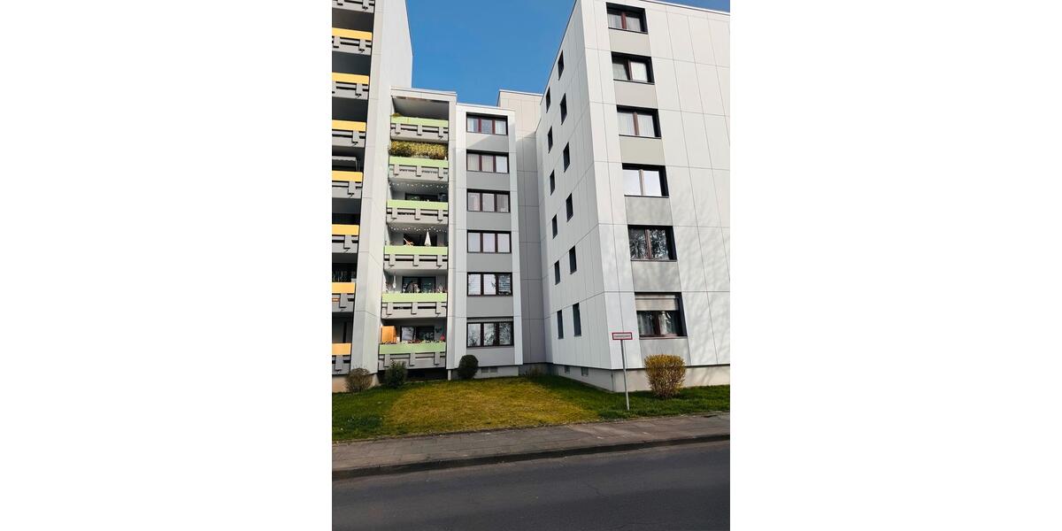 Etagenwohnung Troisdorf - 3.5 Zimmer, 78 m&sup2;, 229.000&euro; | Angebot:26400083