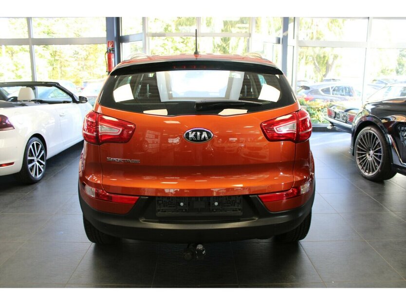 Kia Sportage 1.6 GDI 2WD Attract 114.879 km 9.980 € Euskirchen 53881