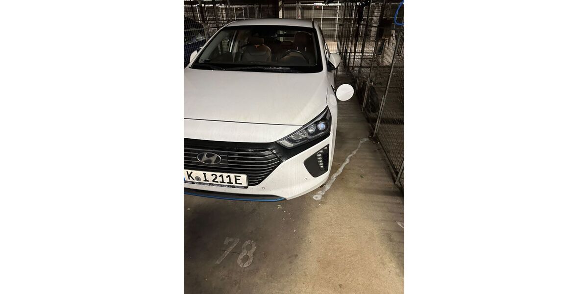 Hyundai IONIQ 184.040 km 12.300 &euro; Köln 50678