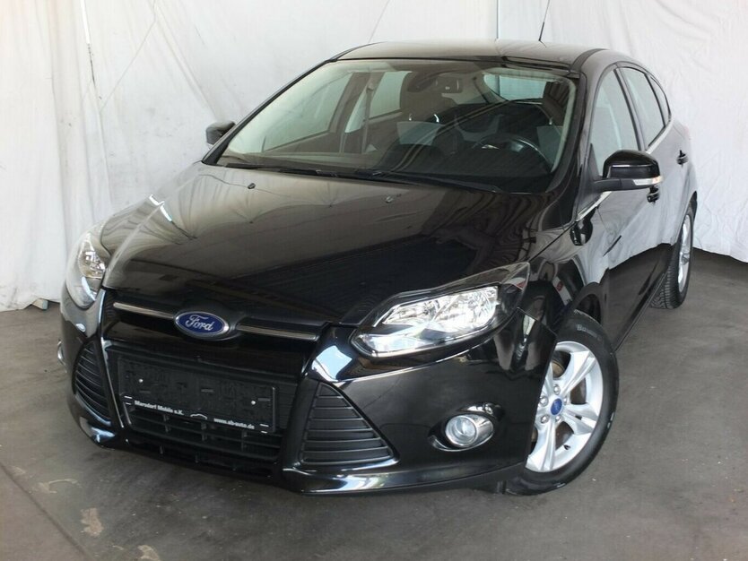 Ford Focus CHAMPIONS EDITION 5-TÜRIG orig.53.215 km ! 53.215 km 8.298 € Köln 50858