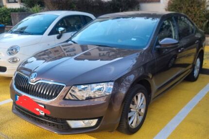 Skoda Octavia 149.000 km 11.200 € Düsseldorf 40474