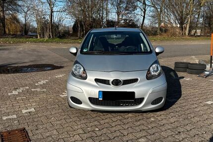 Toyota Aygo (X) 151.135 km 3.800 &euro; Köln 50767