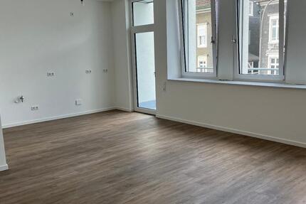 Wohnung Wermelskirchen - 3 Zimmer, 90 m&sup2;, 1.300&euro; | Angebot:27605582
