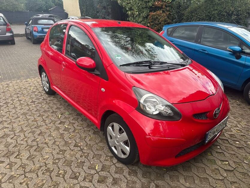 Aygo (X)