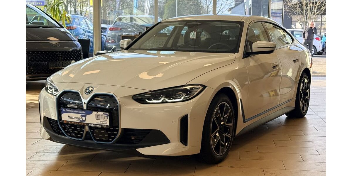 BMW i4 112.892 km 30.000 &euro; Hennef 53773