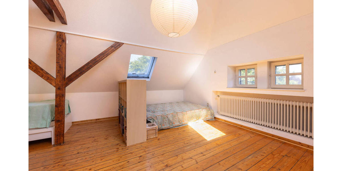 Einfamilienhaus Köln / Lövenich Lövenich - 8 Zimmer, 300 m&sup2;, 1.990.000&euro; | Angebot:24111913