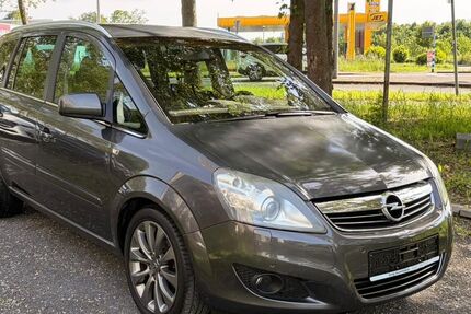 Opel Zafira 63.500 km 7.999 &euro; Köln 51107