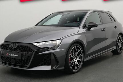 Audi RS3 2.009 km 75.480 &euro; Leverkusen 51373