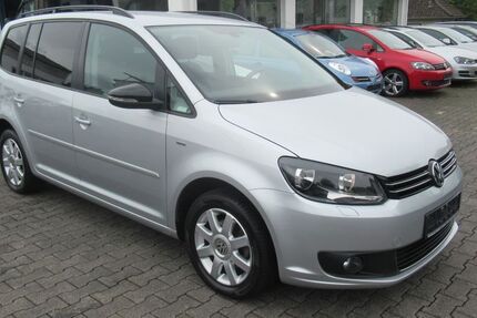 VW Touran 149.735 km 9.200 &euro; Hennef 53773