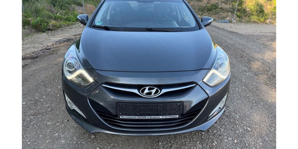 Hyundai i40 341.890 km 3.890 &euro; Bergheim (Rhein-Erftkreis) 50129