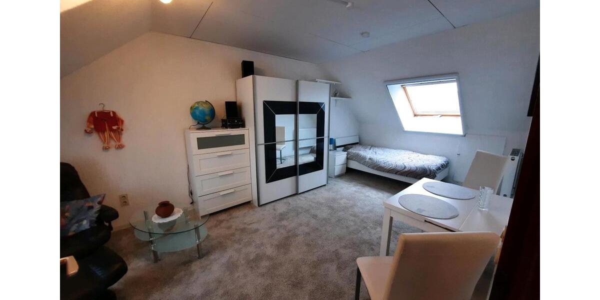 Dachgeschoßwohnung Leverkusen Bergisch Neukirchen - 1 Zimmer, 35 m&sup2;, 350&euro; | Angebot:26284346