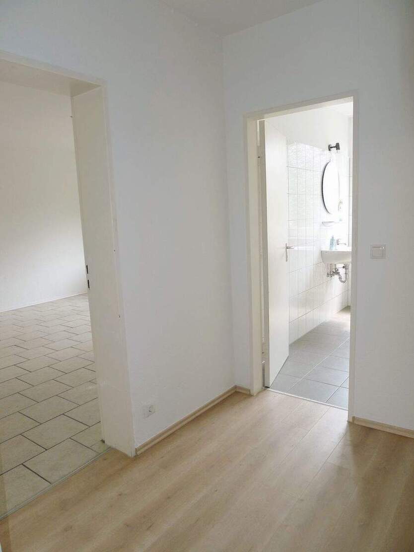 Südbalkon | Fensterbad | Gute Anbindung 2 zimmer