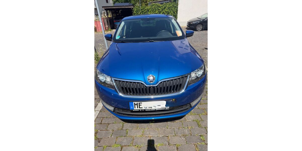 Skoda Rapid 145.555 km 8.600 &euro; Monheim am Rhein 40789