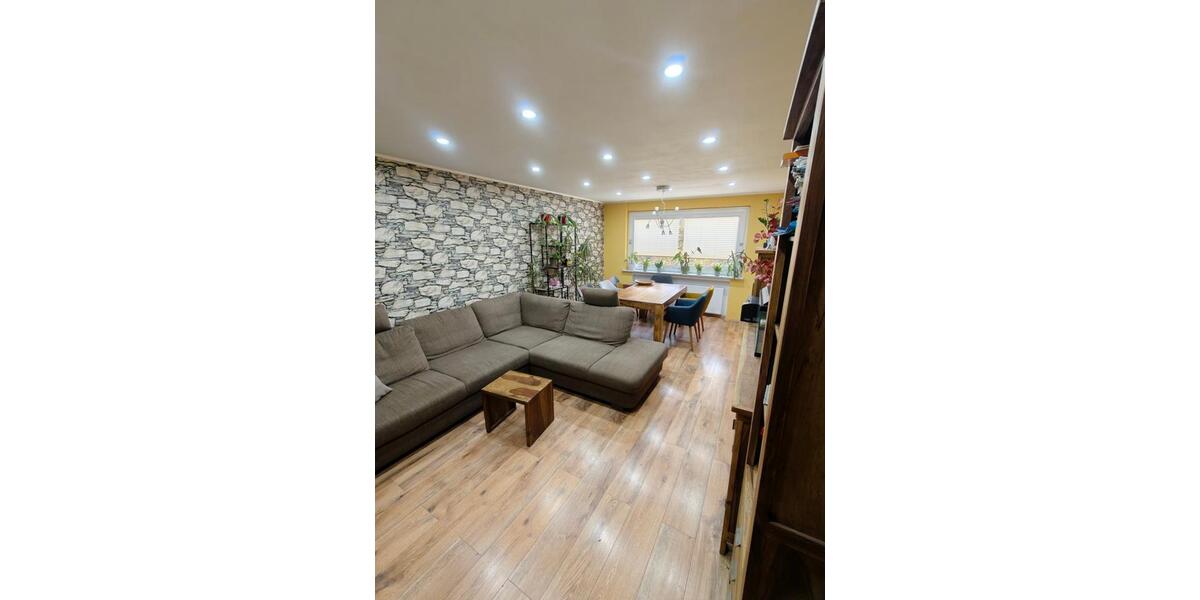 Etagenwohnung Köln Nippes - 4 Zimmer, 90 m&sup2;, 390.000&euro; | Angebot:24258419