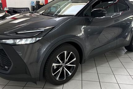 Toyota C-HR 17.000 km 29.900 &euro; Leverkusen 51371