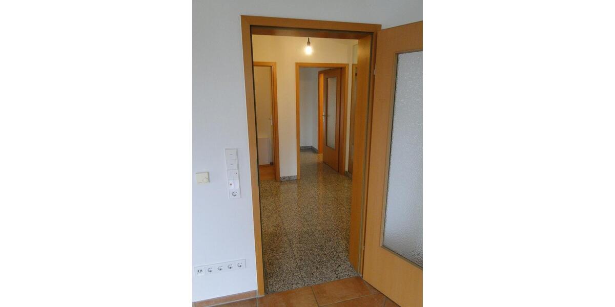 Etagenwohnung Bergisch Gladbach Alt-Frankenforst - 3 Zimmer, 112 m&sup2;, 1.200&euro; | Angebot:24753474