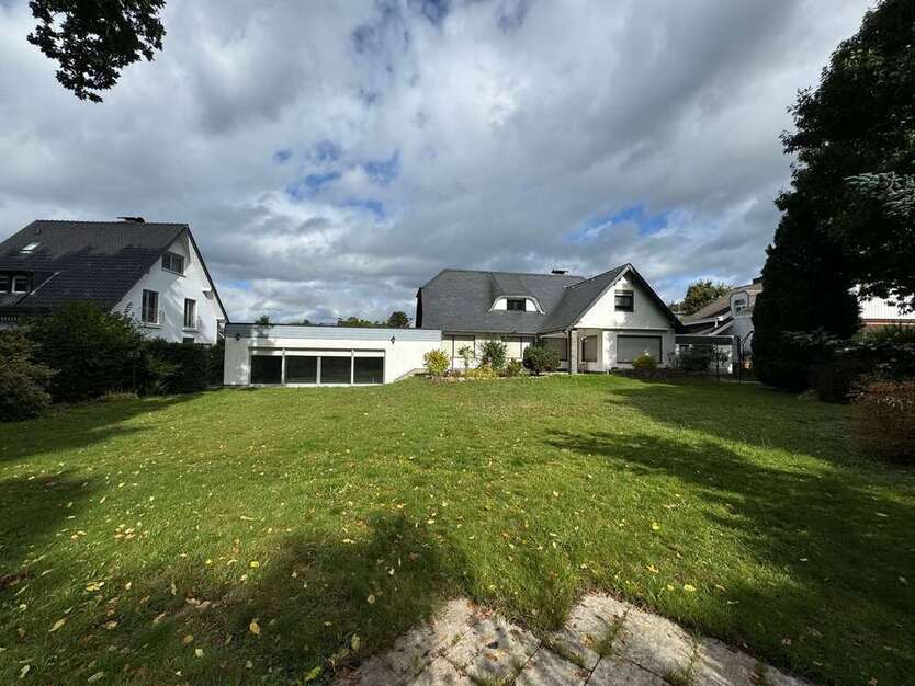 Grundstück zu verkaufen in Bergisch Gladbach 900.000 € 800 m²