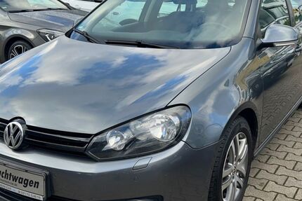 VW Golf 272.011 km 4.100 € Monheim am Rhein 40789