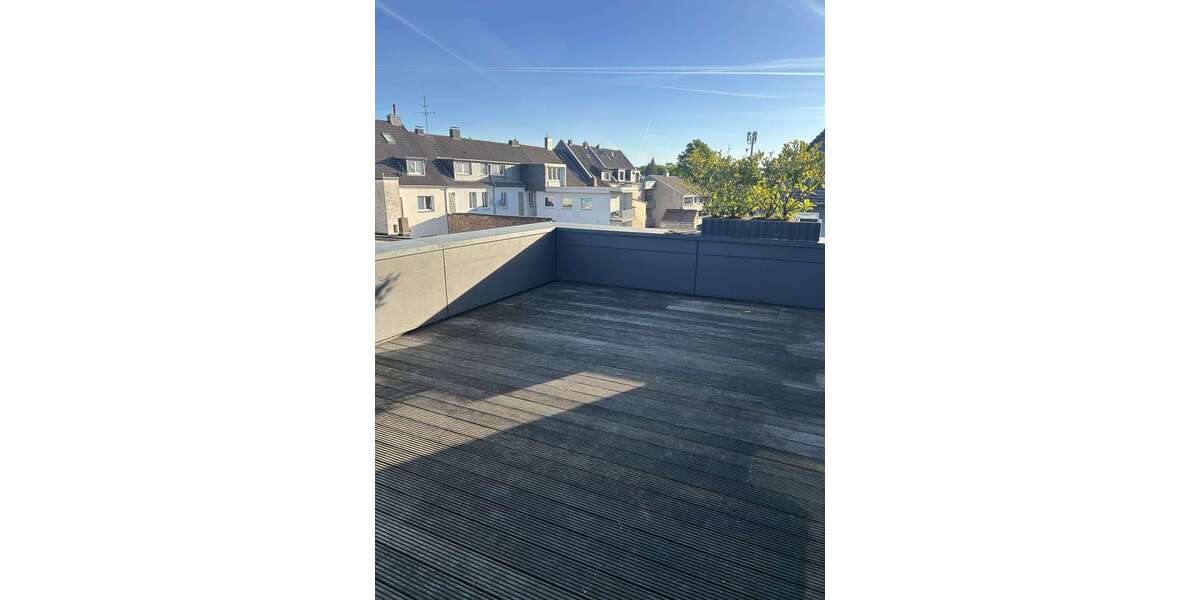 Etagenwohnung Köln Mülheim - 4 Zimmer, 123 m&sup2;, 1.772&euro; | Angebot:26383158